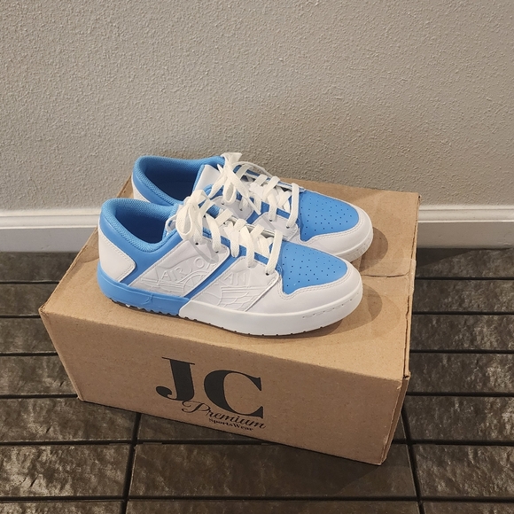 Women's Jordan Golf Nu Retro 1 Low 'UNC' - Picture 10 of 15